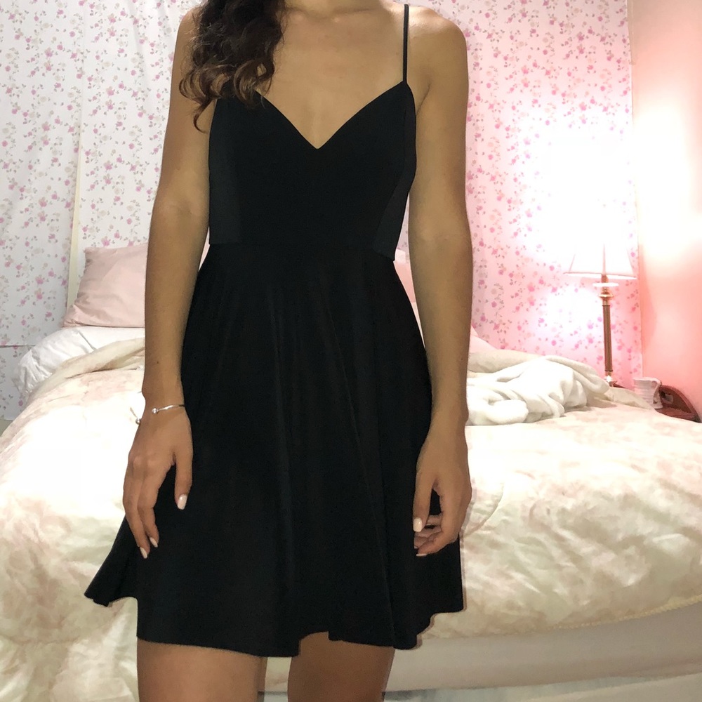 Urban Outfitters LBD 🖤✨